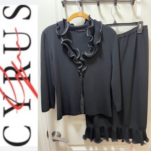 Cyrus Knit Skirt & Top Trimmed In Genuine Leather. - Picture 1 of 11